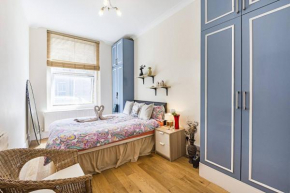 Cosy And Homy Bedroom F42